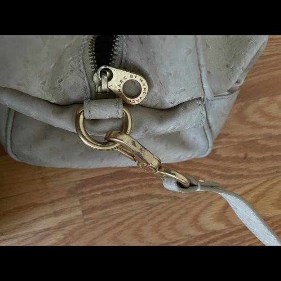 Marc by Marc Jacob’s Cream Leather Handbag - Picture 5 of 5